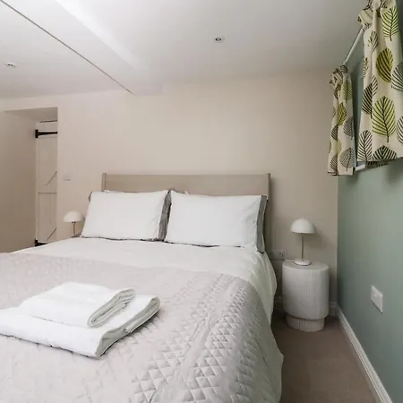 Paradise * Harrogate