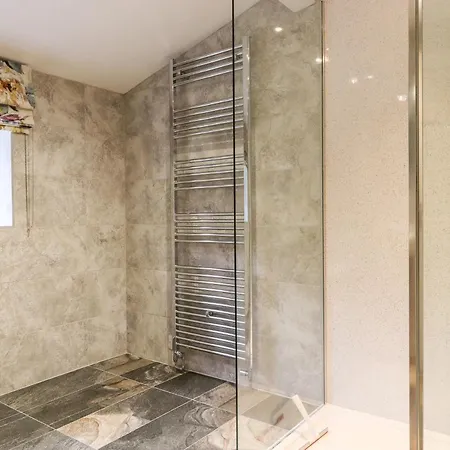 Paradise * Harrogate